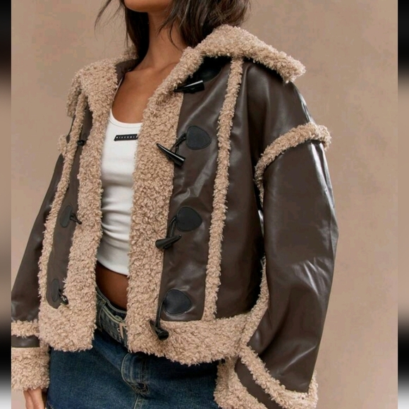 Duffled Shearling Coat Winter Wear - Picture 2 of 4